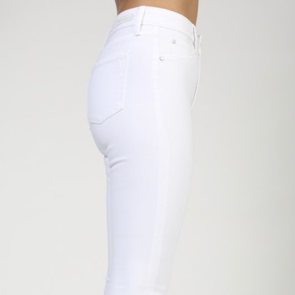 🌼🌸  PERFECT WHITE JEANS!!!!!